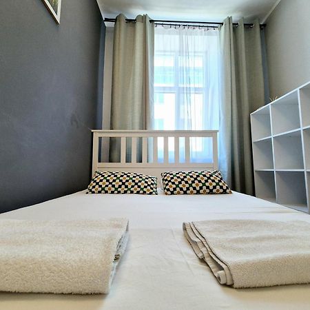 Pini Hostel - Przytulne Pokoje W Centrum Krakowa Bagian luar foto