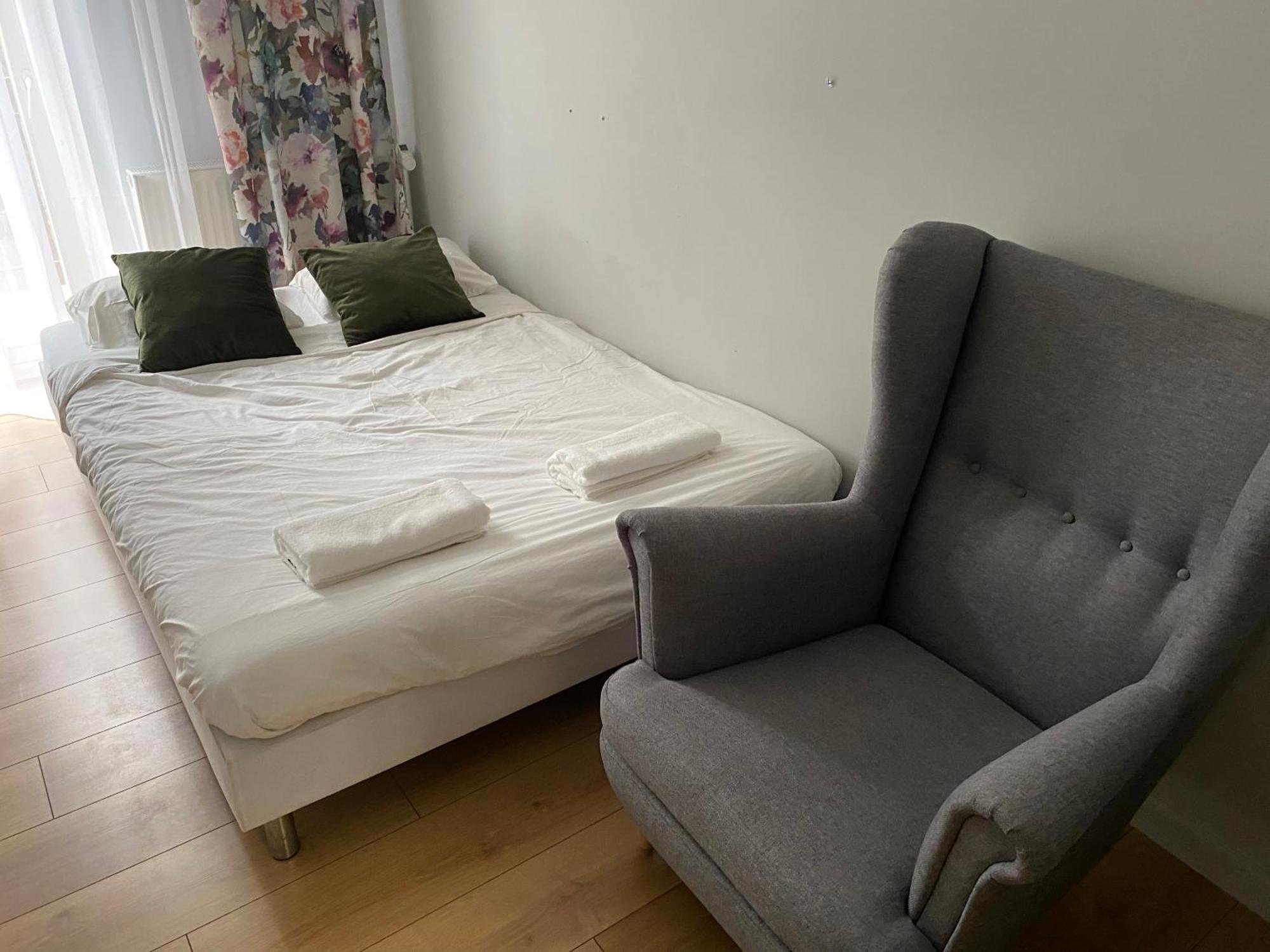 Pini Hostel - Przytulne Pokoje W Centrum Krakowa Bagian luar foto