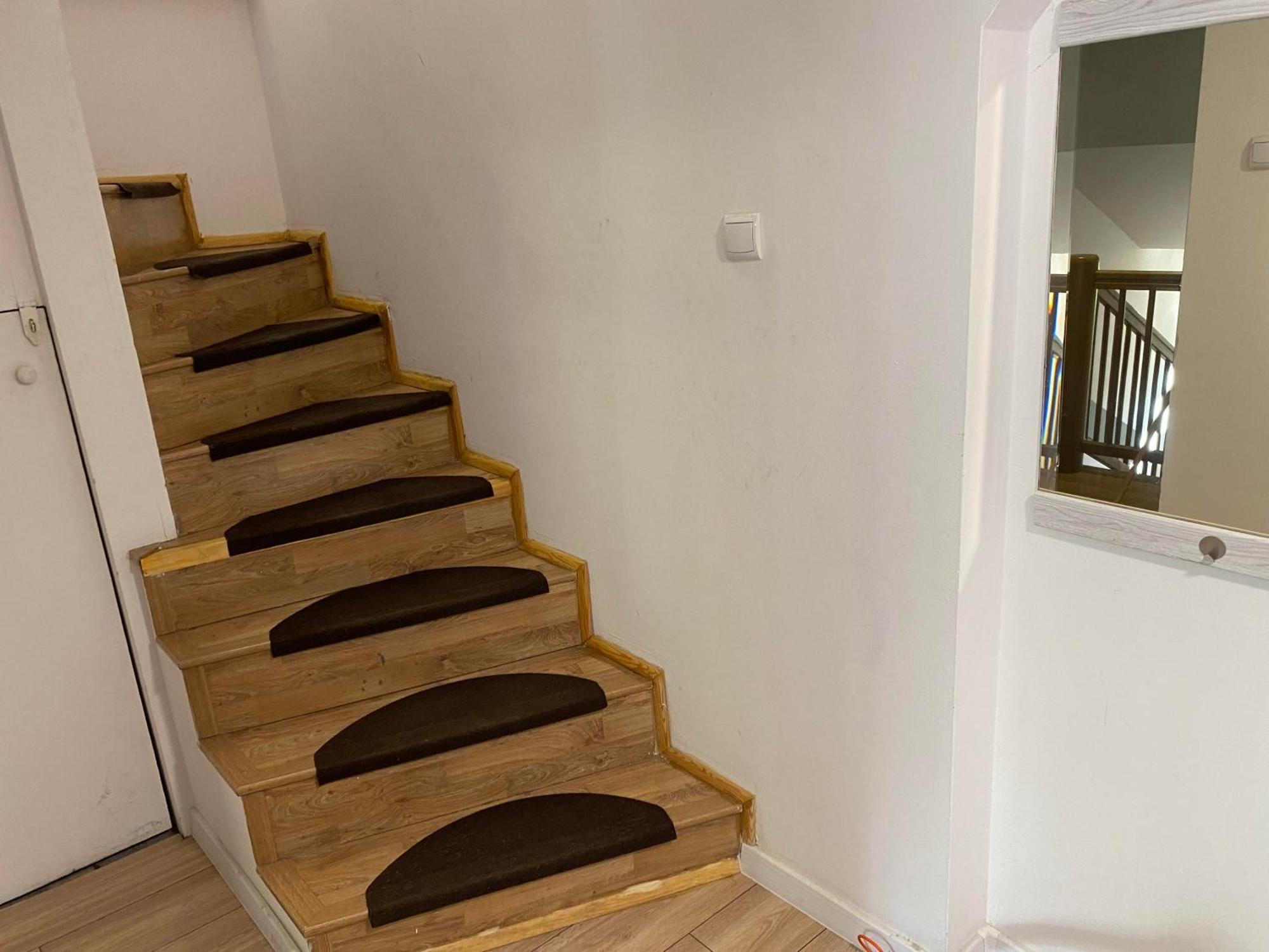 Pini Hostel - Przytulne Pokoje W Centrum Krakowa Bagian luar foto