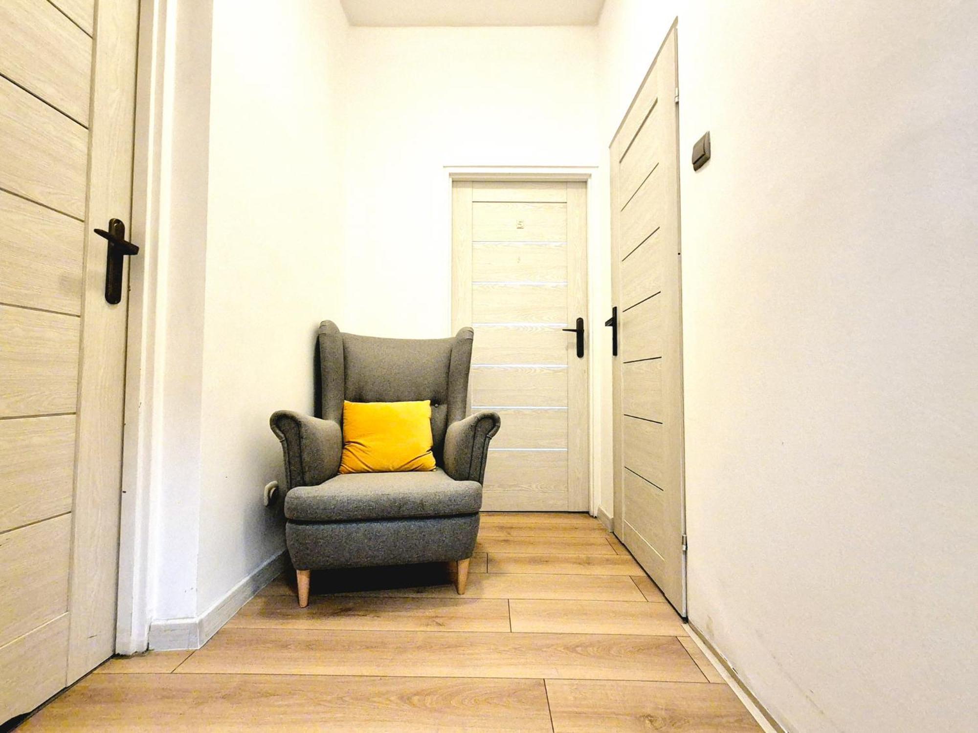Pini Hostel - Przytulne Pokoje W Centrum Krakowa Bagian luar foto