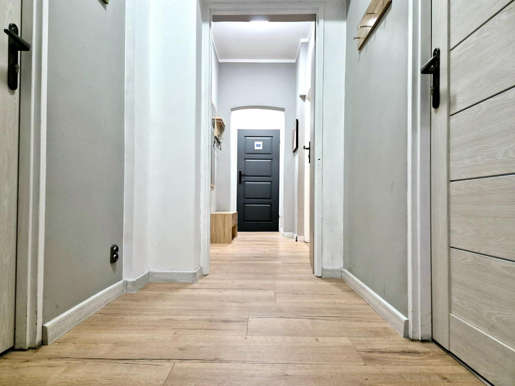 Pini Hostel - Przytulne Pokoje W Centrum Krakowa Bagian luar foto