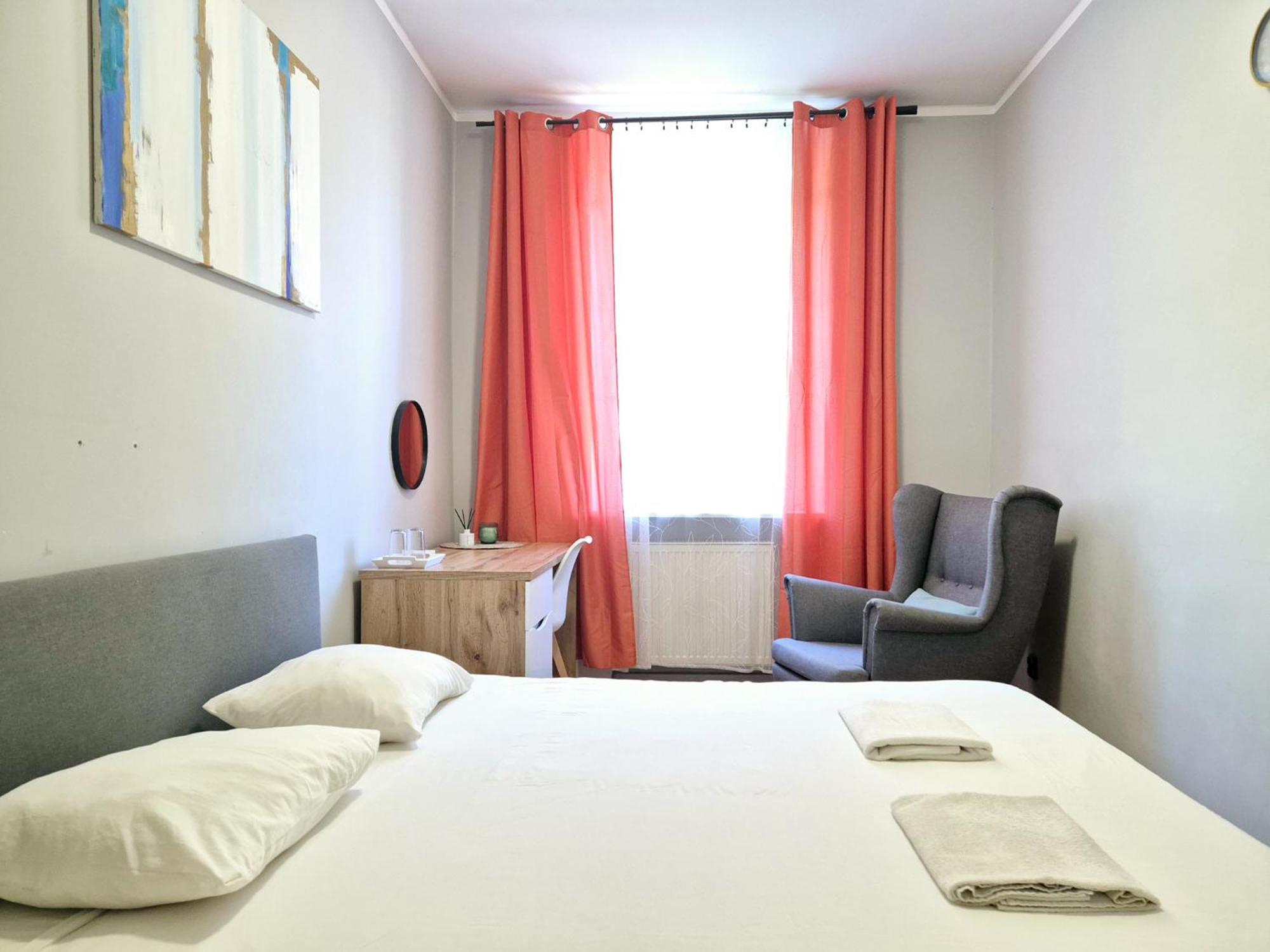 Pini Hostel - Przytulne Pokoje W Centrum Krakowa Bagian luar foto